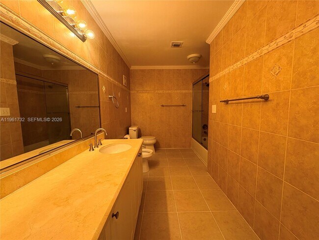 Building Photo - 3855 Estepona Ave