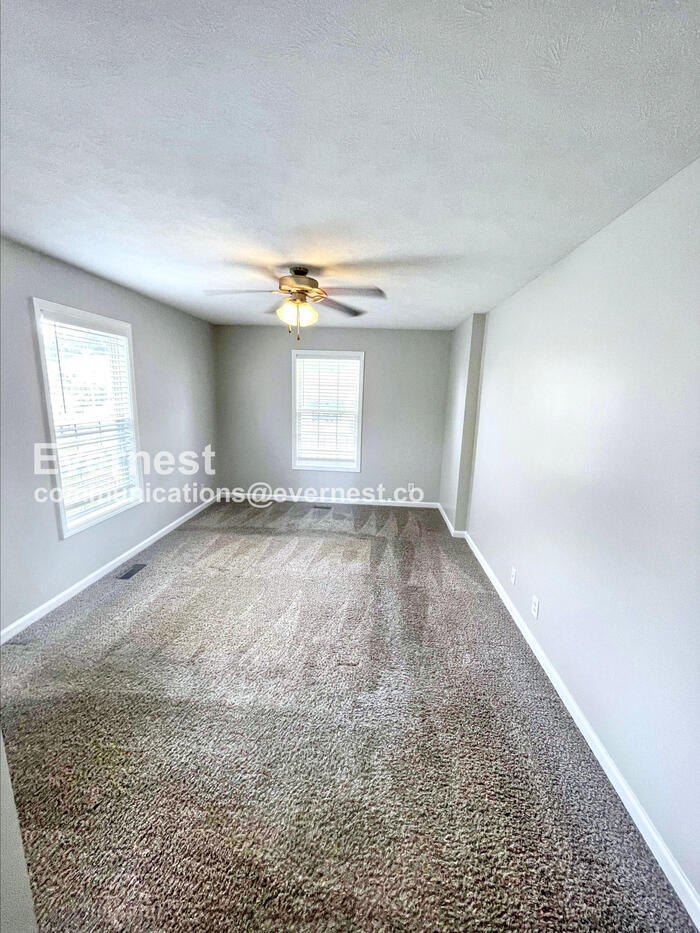 Building Photo - 1533 Apache Way