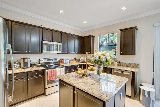Building Photo - 3817 Aspen Leaf Dr