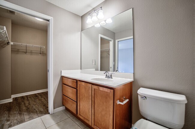 Building Photo - Beautiful 3/3 w/ 2 Car Garage in Gated Vil...
