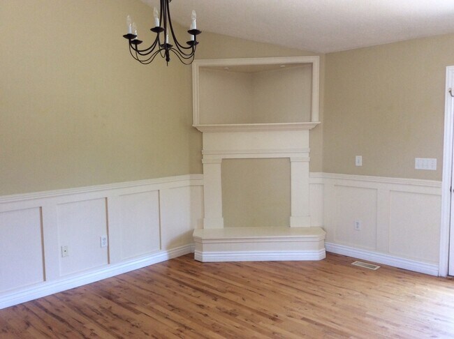 Building Photo - 442 E 1250 S