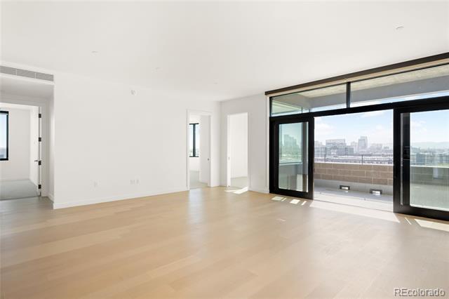 Building Photo - 3520 Chestnut Pl