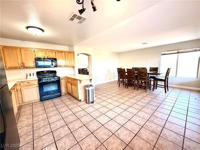 Building Photo - 8436 Orchard Ridge Ave