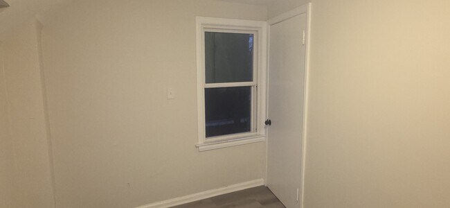 Building Photo - 12719 Wade St