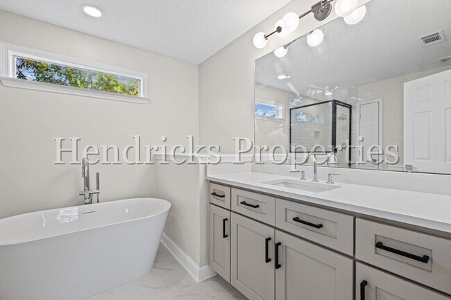 Building Photo - 8697 Citrus Bend Dr