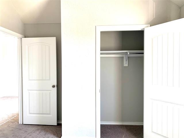 Building Photo - 515 Long Prairie Dr