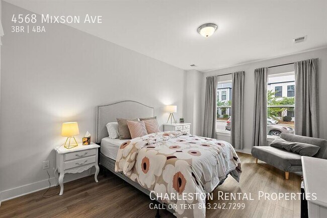 Building Photo - 4568 Mixson Ave