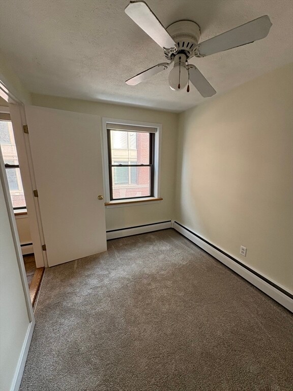 Building Photo - 3 Lewis St