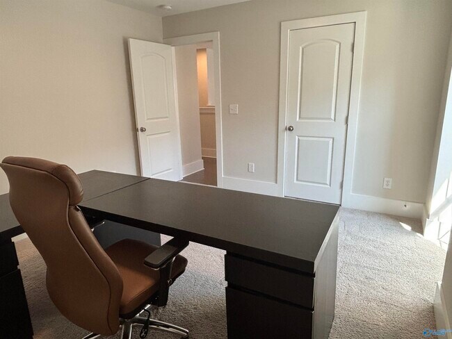 Building Photo - 109 Pitalo St