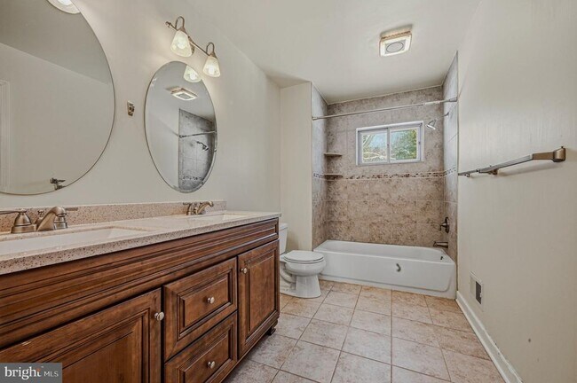 Building Photo - 2651 Abington Rd