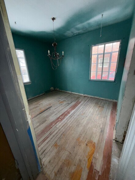 Building Photo - 3101 Iroquois Ave