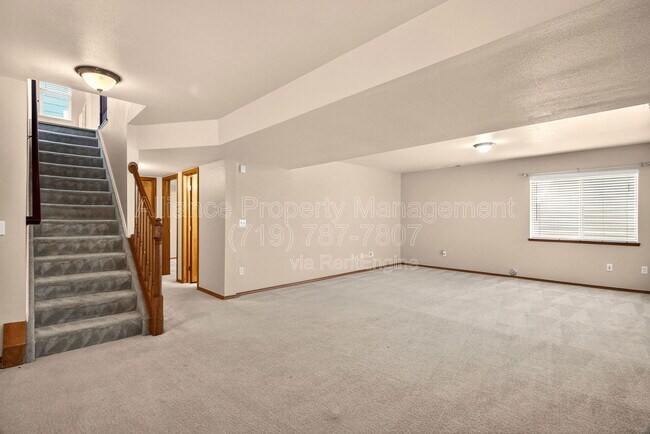 Building Photo - 8131 Oliver Rd