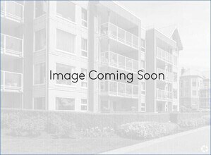 Building Photo - Lakewood Villas