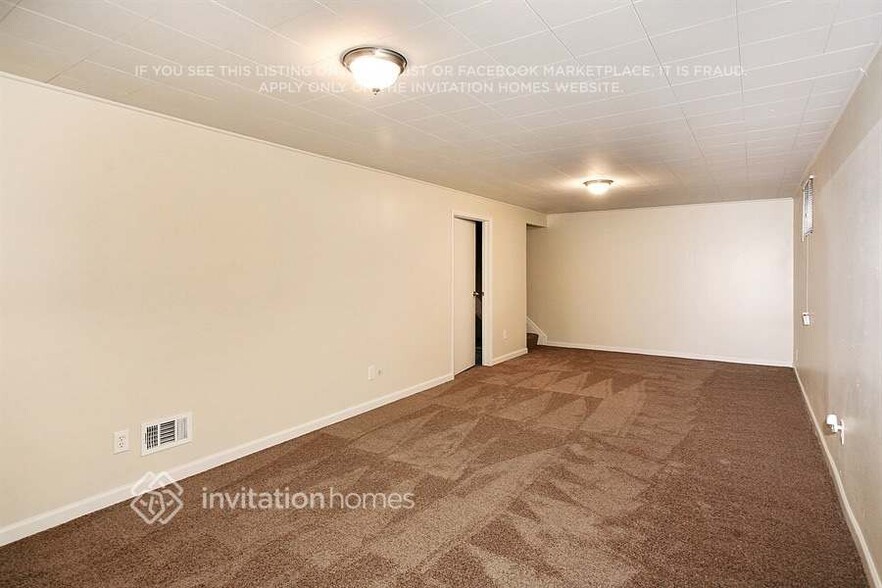 Building Photo - 2122 Truda Dr