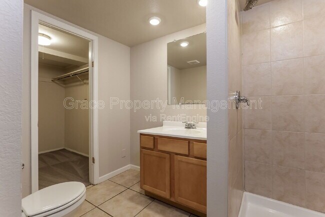 Building Photo - 3025 St Paul St