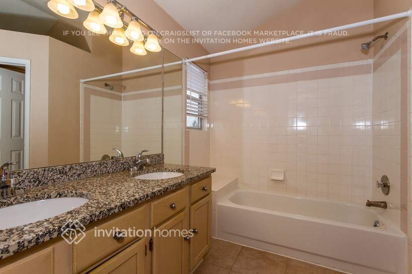 Building Photo - 12175 Elm Way
