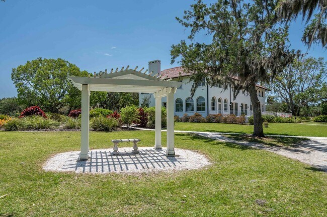 Building Photo - RARELY AVAILABLE!  3BED/2BATH POOL HOME FOR RENT-SARASOTA, FL $2995.00