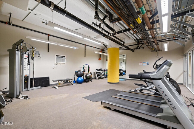 Building Photo - 200 N San Fernando Rd