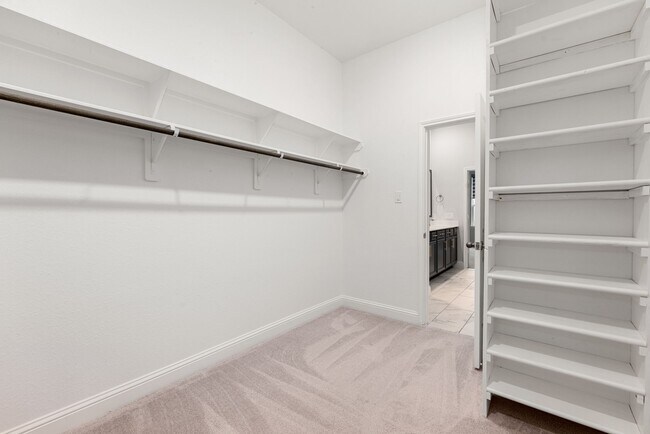 Building Photo - 6442 Pomegranate Blossom Dr