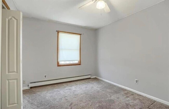 Building Photo - 1535 NY-208