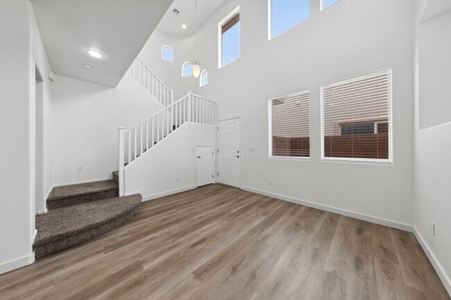 Building Photo - Beautiful Providence 3 Bedroom + Loft Home