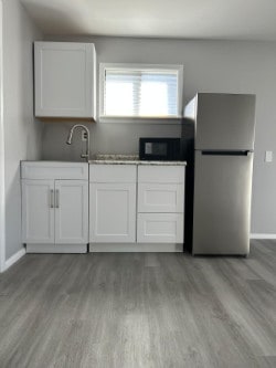 Building Photo - 280 Wisner Ave