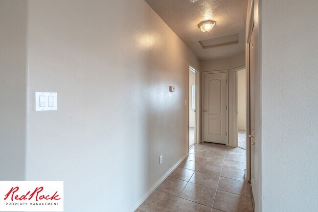Building Photo - 1178 E 300 S