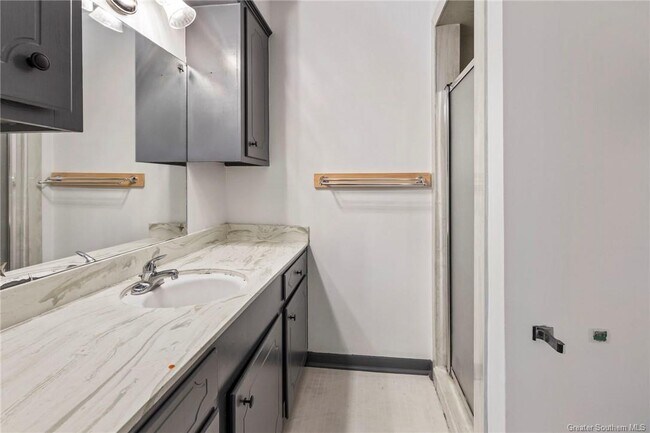 Building Photo - 414 Crestwood St