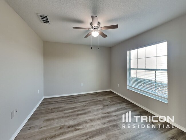 Building Photo - 495 Majestic Gardens Blvd