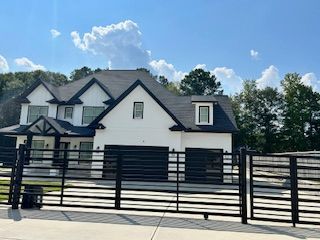 Building Photo - 960 Nours Cir SE