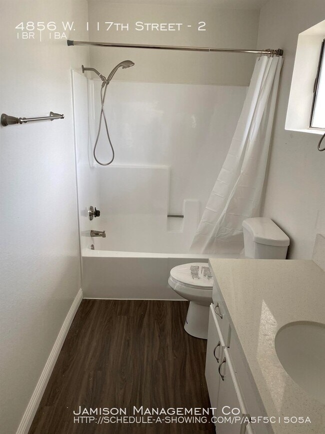 Building Photo - 4856 W 117th St