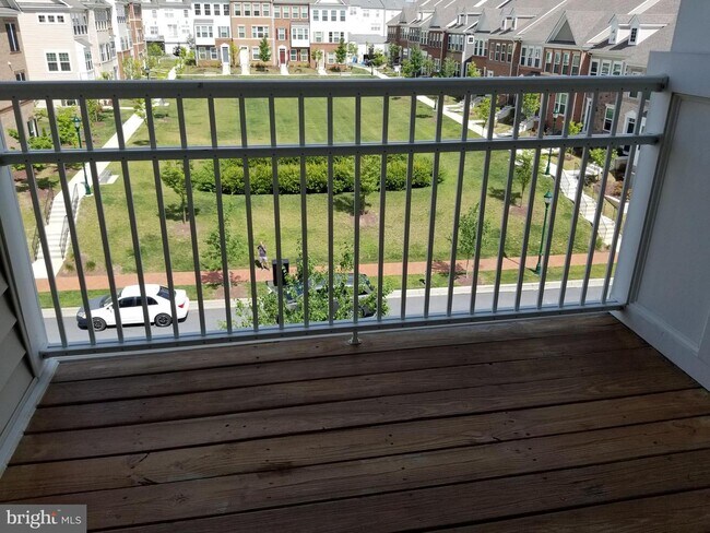 Building Photo - 12824 Clarksburg Square Rd