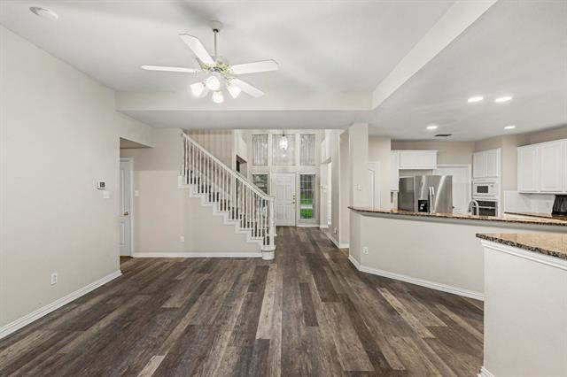 Building Photo - 6881 Baird Dr