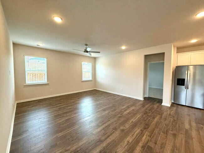 Building Photo - 9093 Malahide Ln