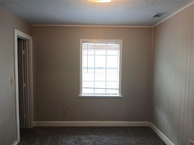 Building Photo - 319 W Clarendon Dr