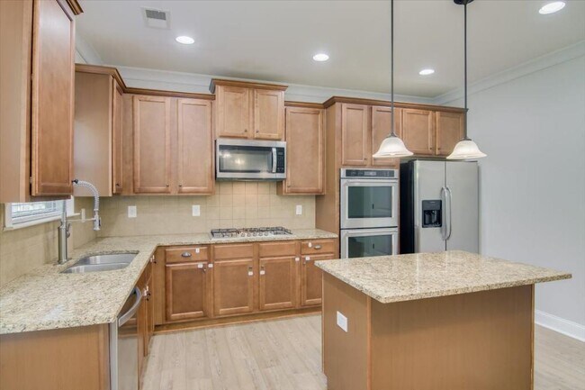 Building Photo - 5634 Sunbury Loop