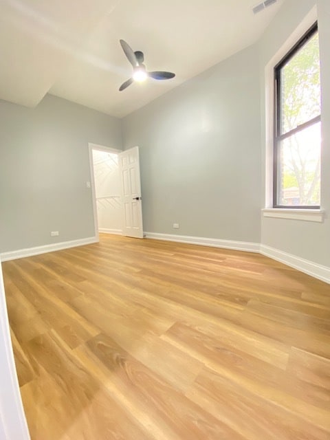 Building Photo - 1305 E 69th St