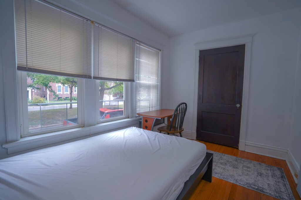 Building Photo - 750 Leland Ave