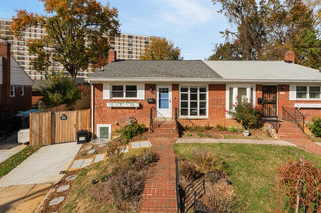 Building Photo - 119 Jasper Pl