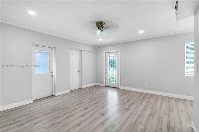 Building Photo - 4500 NE 18th Ave
