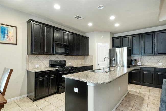 Building Photo - 1529 Fort Dessau Rd