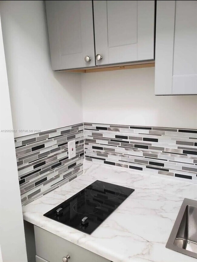 Building Photo - 12312 SW 20th Terrace