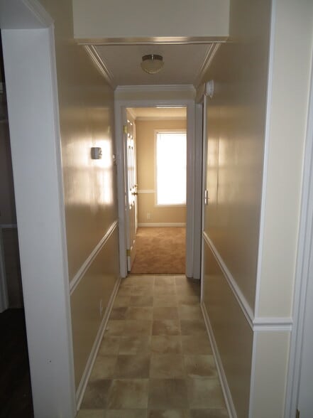 Hallway - 937 Cheeks Lane