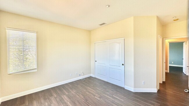 Building Photo - Stunning Two-Story Estate Home in the Gate...