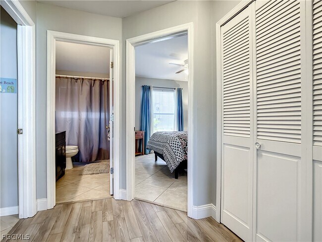 Building Photo - 13633 Admiral Ct