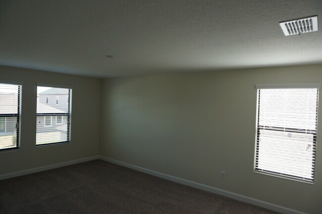 Building Photo - 15078 Purple Martin St