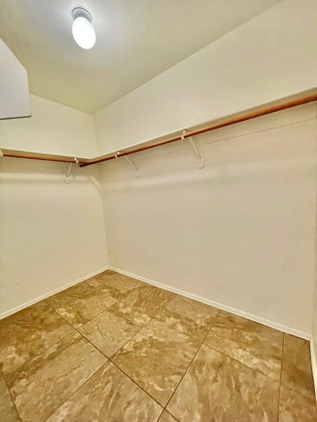 Building Photo - Fabulous 3-bedroom, 2-bathroom home For Rent in Avondale!!