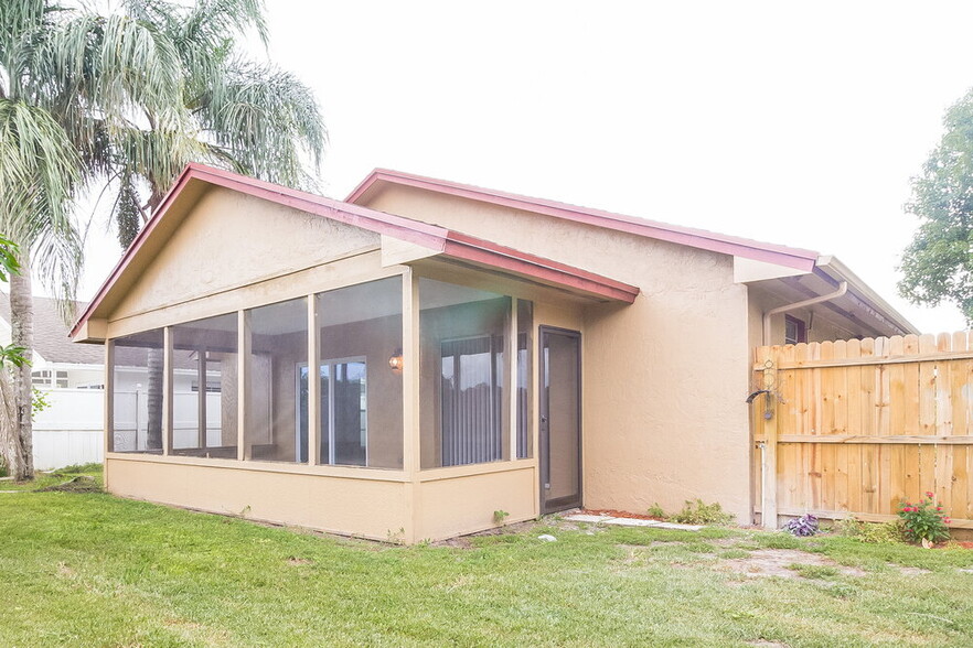 Building Photo - 1264 Rising Sun Blvd