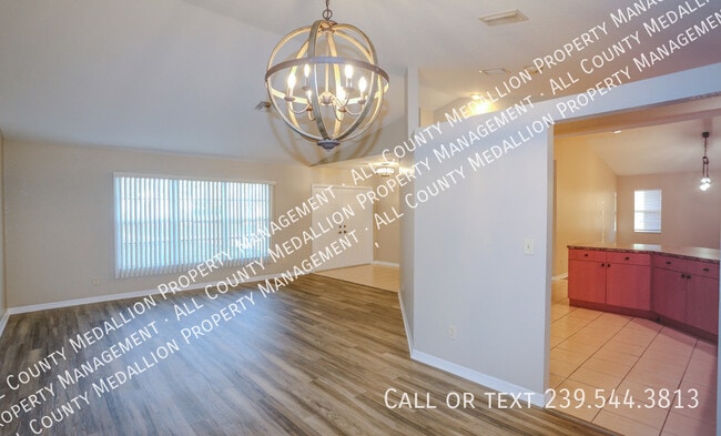 Building Photo - 4112 SW 6th Pl