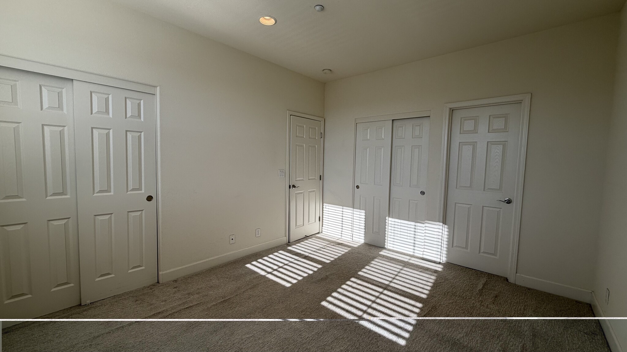 Building Photo - 35129 11th St